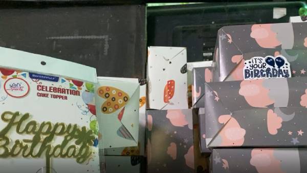  நாய்களுக்கான உணவகம் 