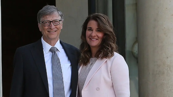 பில் கேட்ஸ் மற்றும் பவுலா ஹர்ட் 