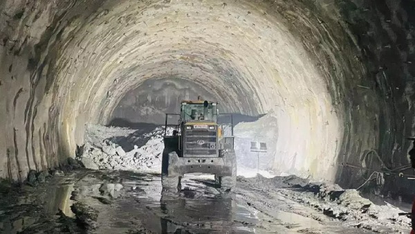 51 கனிமத் தொகுதிகள் 