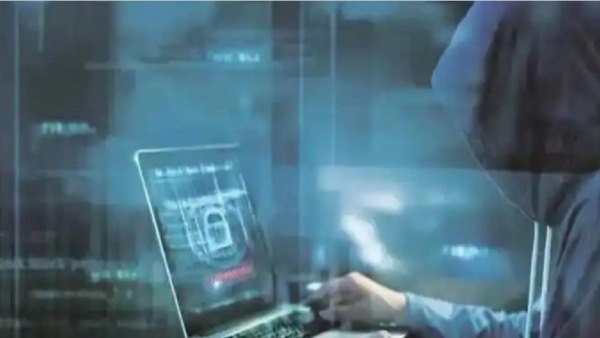 நூதன முறையில் மோசடி 