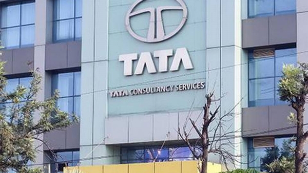 அளவுக்கு அதிகமான ஊழியர்கள் 