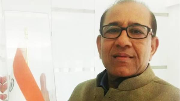 வினோத் அதானி, ரஞ்சன்பென் 