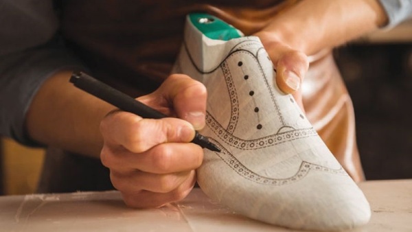 தோல் அல்லாத காலணிகள்