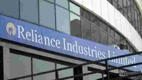 ரிலையன்ஸ் இண்டஸ்ட்ரீஸ் 