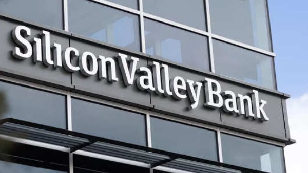 சிலிக்கான் வேலி வங்கி, சிக்னேச்சர் வங்கி 