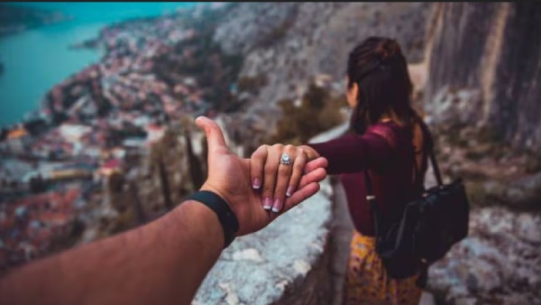 பிரதீக் ஆரியன் 