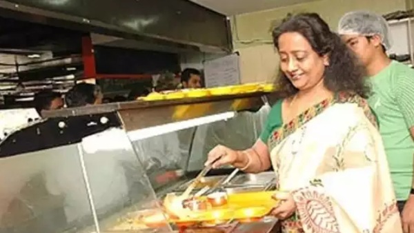 தள்ளுவண்டியில் வியாபாரம்! 