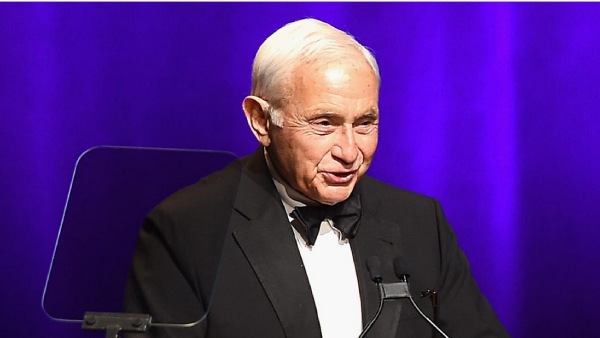 லெஸ் வெக்ஸ்னர் (Les Wexner) 