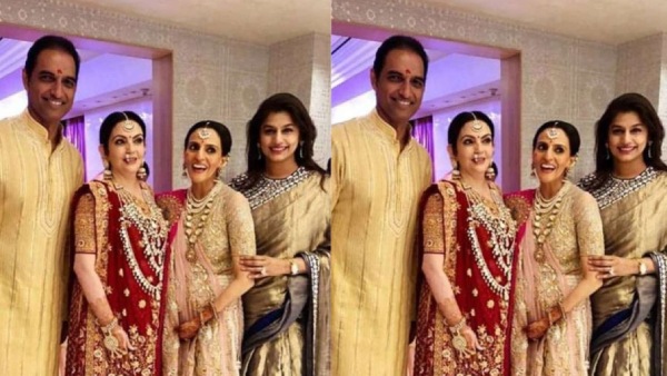  நிச்சயதார்த்த புடவை!