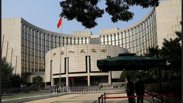 240 பில்லியன் டாலர்கள் முதலீடு 