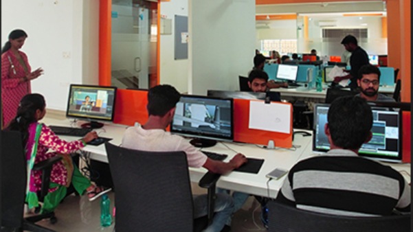 தசாப்தத்தில் இல்லாத அளவுக்கு சம்பளம் குறைப்பு 