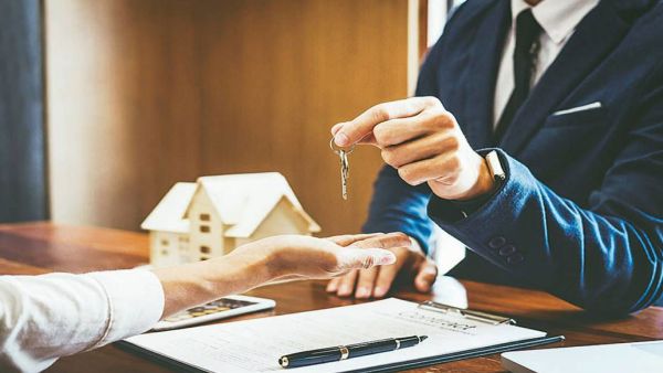 ருவ் அகர்வாலா 