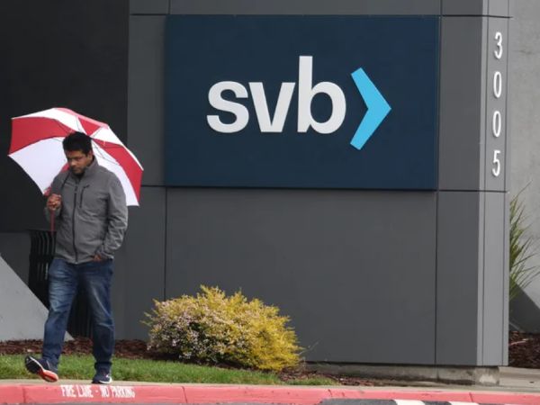 100000 ஊழியர்கள் 