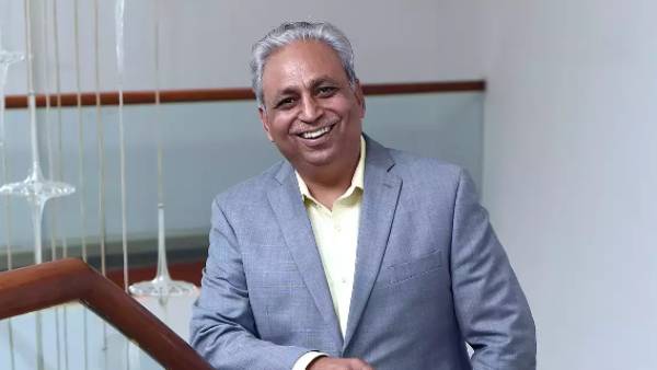  சிபி குர்னானி (Tech Mahindra CEO)