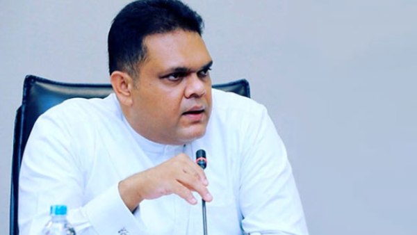  இலங்கை அமைச்சர் பாராட்டு!