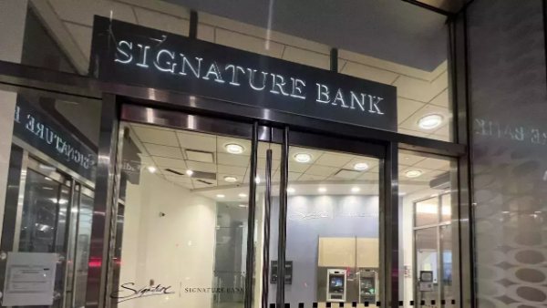 டொனால்ட் ட்ரம்ப் 