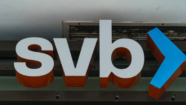  சிலிக்கான் வேலி பிரிட்ஜ் வங்கி 