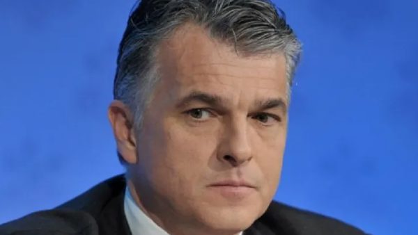 நம்பிக்கையான ஊழியர்கள் 