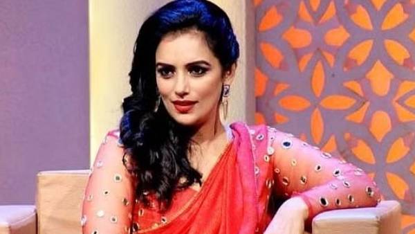 டிவி நடிகை ஸ்வேதா மேனன் 