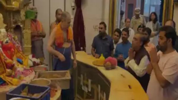 Mukesh Ambani பிறந்த நாளில் செய்ததை பாத்தீங்களா..? 