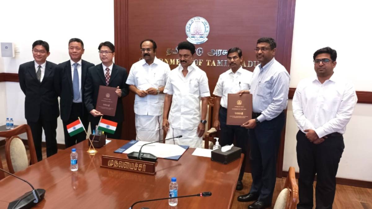 தமிழ்நாட்டில் ரூ.2302 கோடியில் புதிய காலணி தொழிற்சாலை.. 20000 பேருக்கு வேலை.. எங்கு தெரியுமா..? தமிழ்நாட்டில் ரூ.2302 கோடியில் புதிய காலணி தொழிற்சாலை.. 20000 பேருக்கு வேலை.. எங்கு தெரியுமா..?