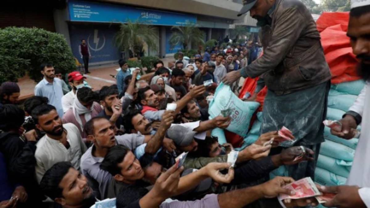 பாகிஸ்தான் பிரச்சனையே இதுதான்.. அரசுக்கு புத்தி சொல்லும் வல்லுனர்கள்..! பாகிஸ்தான் பிரச்சனையே இதுதான்.. அரசுக்கு புத்தி சொல்லும் வல்லுனர்கள்..!