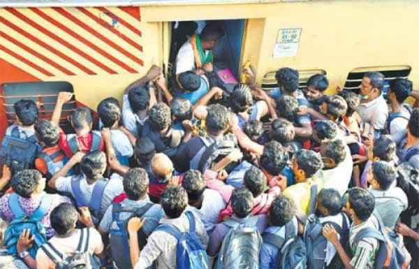 ரயில் டிக்கெட் எடுக்காத 3.6 கோடி பேர்.. வசமாக மாட்டிக்கொண்டனர்.. கல்லா கட்டியது ரயில்வே துறை..! 