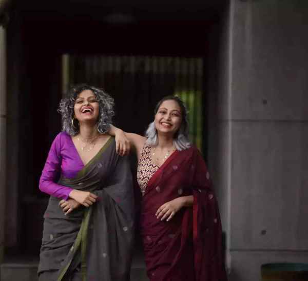 புடவை விற்பனையில் 56 கோடி சம்பாதித்த சகோதரிகள்.. நீங்களும் இதை துவங்கலாம்..! 