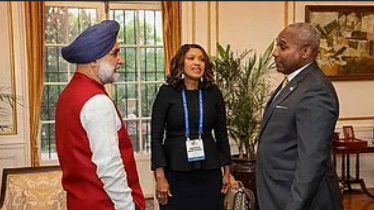 இந்தியாவை விட்டுவிட்டு அமெரிக்கா போன பணம்.. இந்திய நிறுவனங்கள் செய்ததை பார்த்தீங்களா..? 