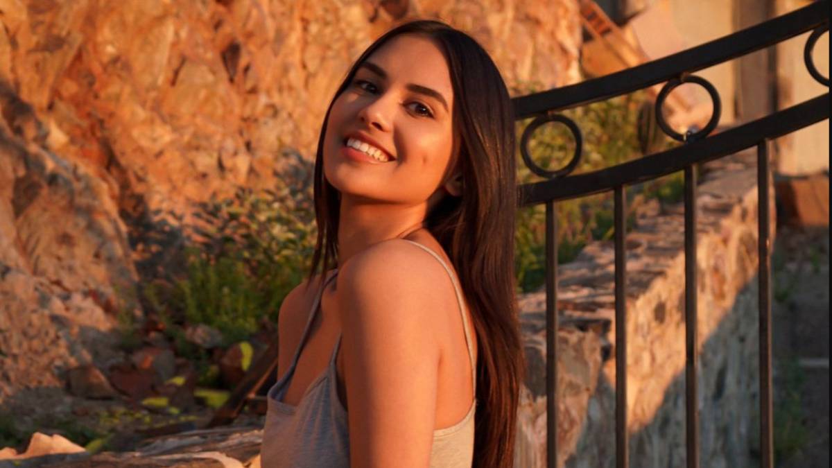 விர்ச்சுவல் கேர்ள் பிரண்ட்.. மாசம் 41 கோடி ரூபாய் சம்பாதிக்கும் இளம் பெண்..!! 