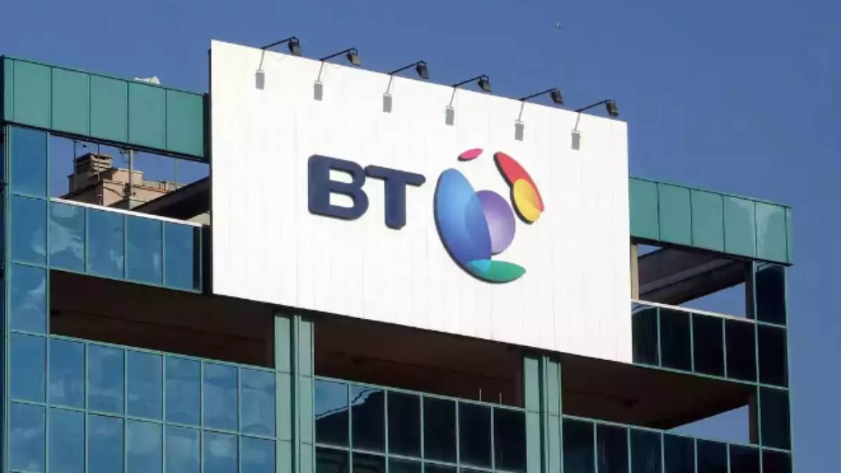 55000 பேர் பணிநீக்கம்.. 10000 பேரின் வேலையை AI செய்யும்.. சிஇஓ அறிவிப்பால் ஊழியர்கள் அதிர்ச்சி..!!