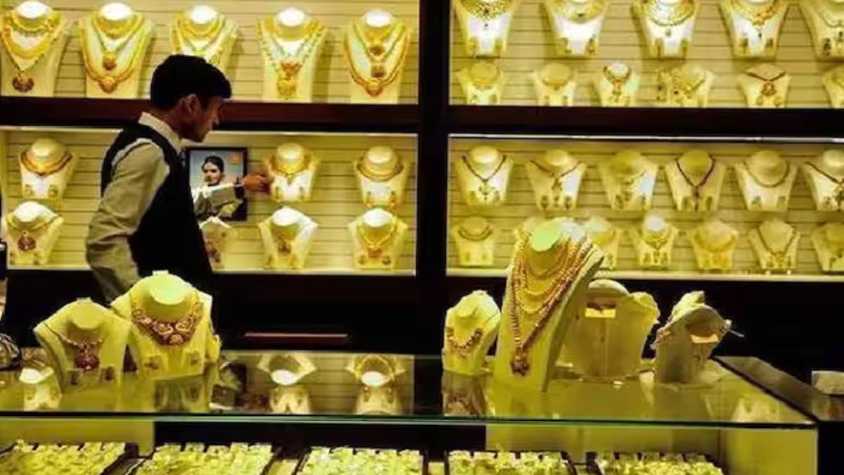 தங்க நகை வாங்க நல்ல சான்ஸ்.. சென்னை, கோவை, மதுரையில் ஆபரண தங்கம் விலை என்ன..? தங்க நகை வாங்க நல்ல சான்ஸ்.. சென்னை, கோவை, மதுரையில் ஆபரண தங்கம் விலை என்ன..?