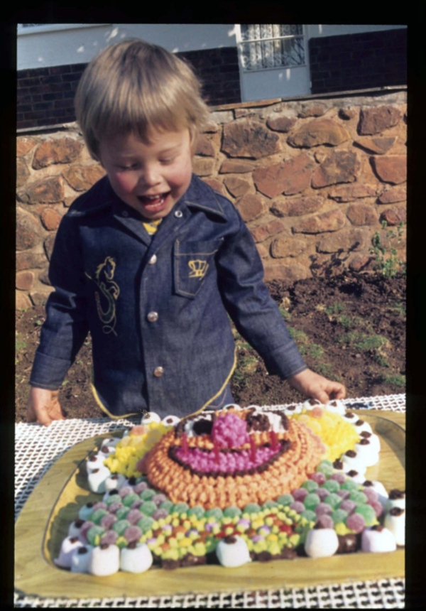 எலான் மஸ்க் செய்த டிவீட்.. 42+10 பலே கணக்கு.. 7 கோடி பேர் பார்த்து அசந்தனர்..!