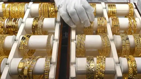 தங்கம் விலையில் சிறு தடுமாற்றம்.. இன்று தங்க முதலீட்டு பத்திரம் அறிமுகம்..! 