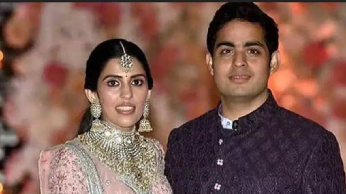 அம்பானி வீட்டில் குவா குவா சத்தம்.. ஆகாஷ் அம்பானி-க்கு குட்டி தேவதை பொறந்தாச்சு..! 