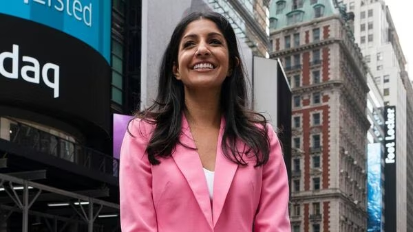 அமெரிக்க மீடியா துறையை கலக்கப்போகும் இந்திய பெண் அஞ்சலி..! 