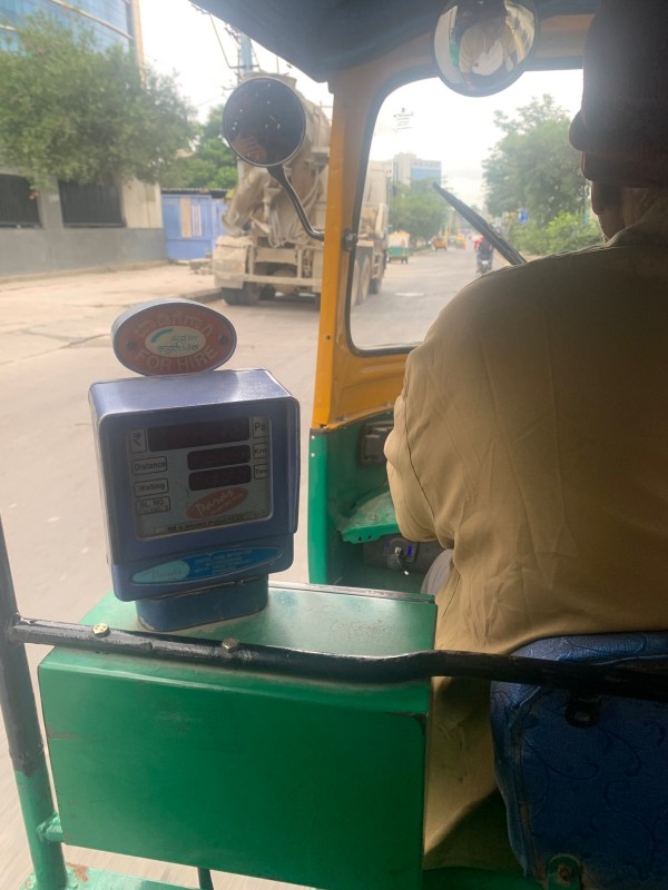 அரண்டு போன சிஇஓ.. பெங்களூரில் ஆட்டோகாரர் செய்த அட்டூழியம்..! 