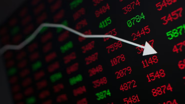 முகேஷ் அம்பானி சொத்து மதிப்பில் பெரிய ஓட்டை..முக்கிய அறிவிப்பு வெளியிடும் நேரத்தில் பெரும் சரிவு..!!