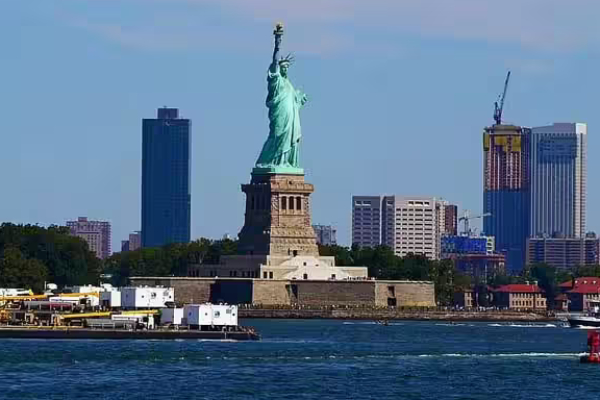 அமெரிக்கா எடுத்த முக்கிய முடிவு.. NRI-களுக்கு புதிய பாதிப்பு..! 