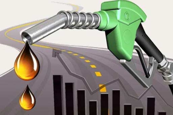 பெட்ரோல், டீசல் விலை எப்போதான் குறையும்.. காத்திருக்கும் மக்கள்.. அரசின் மௌனம் எதற்கு..? 