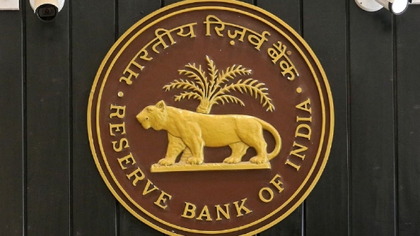 'இந்த' வங்கியின் உரிமத்தை ரத்து செய்த ஆர்பிஐ.. ஏன் திடீர் முடிவு..?! 