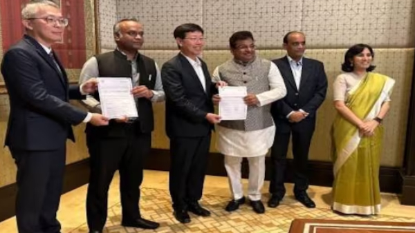 கர்நாடகா-வுக்கு யோகம் தான்.. காலையில் 8000 கோடி, மாலையில் 4800 கோடி..  Foxconn மெகா அறிவிப்பு..! 