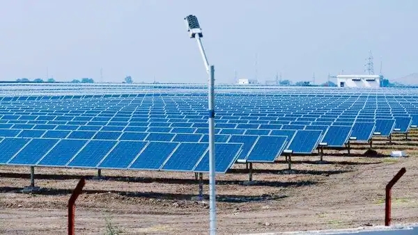 ரிலையன்ஸ் ஜிகாஃபேக்டரி ரெடி.. விரைவில் குஜராத்தில் திறக்கப்படும்..! 