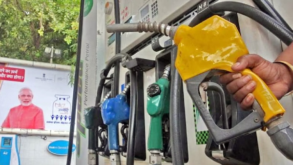 BJP ஆட்சி இல்லாத மாநிலங்கள் பெட்ரோல், டீசல் மீதான VAT வரியை குறைக்க வேண்டும் - ஹார்தீப் சிங் பூரி 