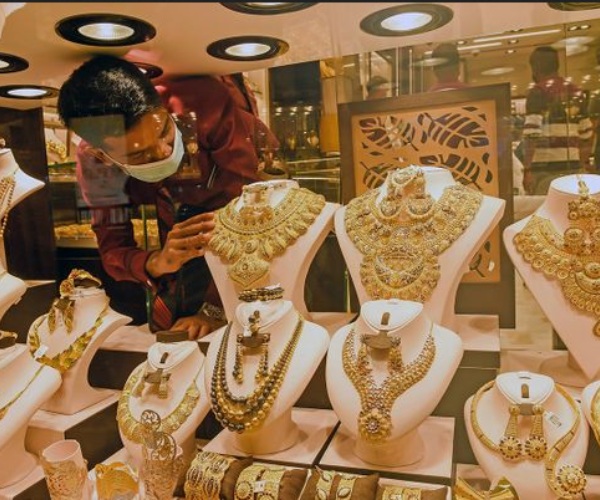 தங்கம் விலை 3 வார சரிவு.. செம சான்ஸ், மிஸ் பண்ணிடாதீங்க.. சென்னை, கோவை, மதுரையில் விலை நிலவரம்..! தங்கம் விலை 3 வார சரிவு.. செம சான்ஸ், மிஸ் பண்ணிடாதீங்க.. சென்னை, கோவை, மதுரையில் விலை நிலவரம்..!