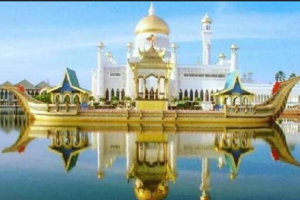  இந்த வீட்டுக்கு முன்னாடி முகேஷ் அம்பானி Antilia எல்லாம் தூசு..! யாரு சாமி நீங்க..!