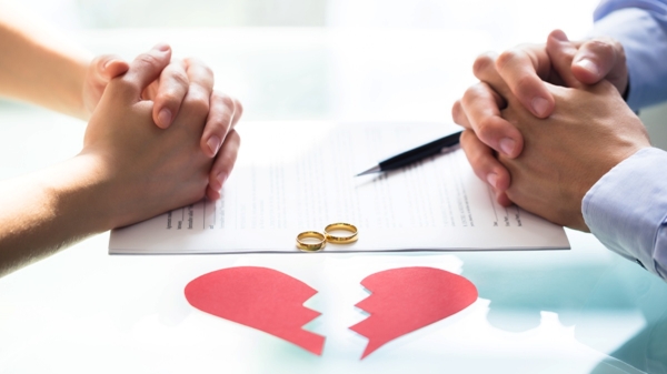 விவாகரத்து ஆன பின்னர் உங்களது லைப் இன்சூரன்ஸ் பாலிசி என்னாகும்? 