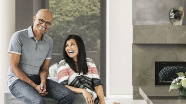 சத்ய நாடெல்லா-வின் கியூட் குடும்பம்.. ஜூனியர் உடன் காதல், திருமணம் செய்த நாள்..! 