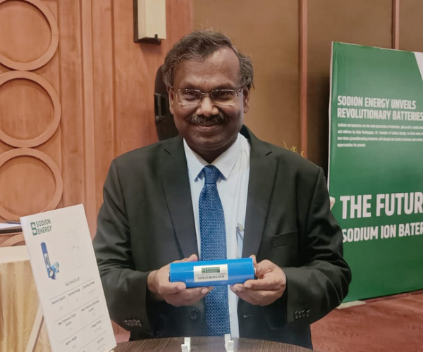 கோவை-யில் எலக்ட்ரிக் வாகனங்களின் அடுத்த அத்தியாயம்..  சோடியம் அயன் பேட்டரி தயாரிக்கும் AR4 Tech..! 