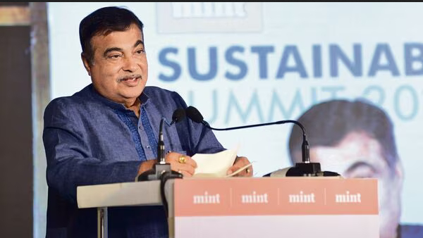 இந்த காருக்கு பெட்ரோல்-ஏ தேவையில்லை.. நித்தின் கட்கரி ஆக்.29 அறிமுகம் செய்யும் புதிய கார்..! 